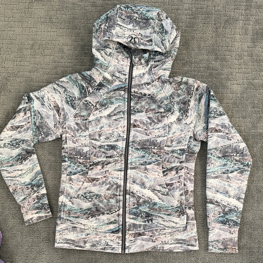 Lululemon Scuba Patterned Hooded Jacket